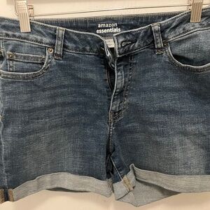 Amazon essentials jorts